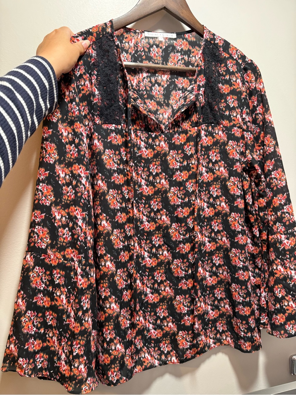 Women’s Black Floral Lace-Trim Blouse